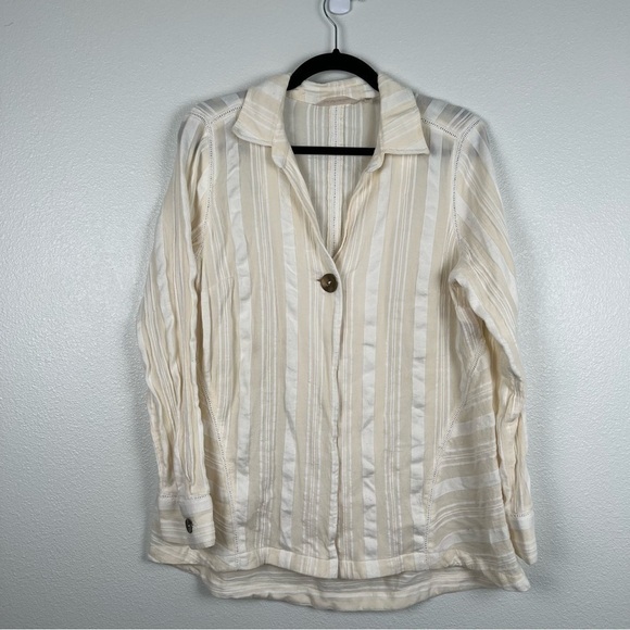 SOFT Surroundings Blanca Blouse - Picture 2 of 8